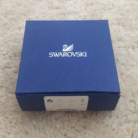 Swarovski Earring Set - Picture 6 of 7